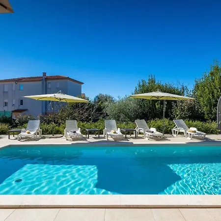 Villa Magnolia By Guide Medulin