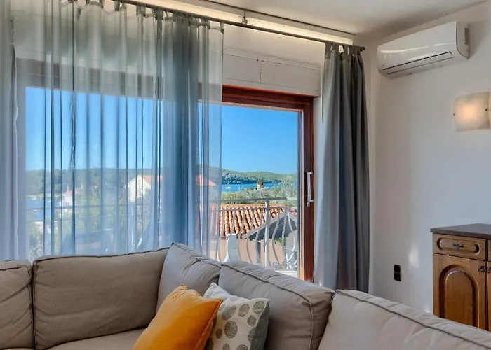 Villa Magnolia By Guide Medulin